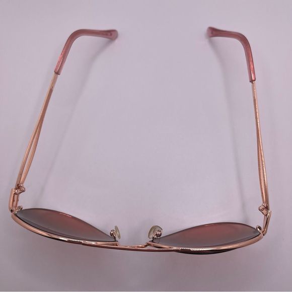 Oversized Rose Gold Frame Aviators with Brown to Pink Variated Lens - Picture 5 of 8